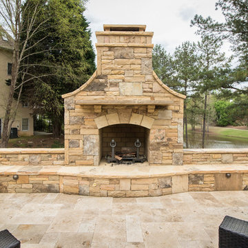 Outdoor Fireplace or Fire Pit