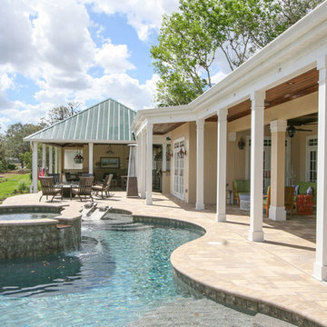 Outdoor Kitchen and Living Space in Alva, Florida