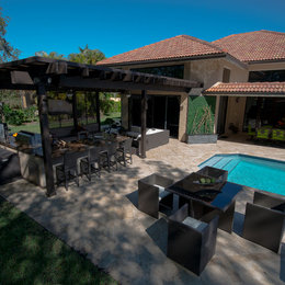 https://www.houzz.com/hznb/photos/outdoor-kitchen-and-pergola-project-in-south-florida-traditional-pool-miami-phvw-vp~3363856