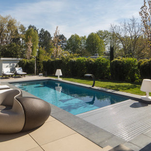 Moderner Pool in Düsseldorf
