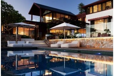Großer Moderner Infinity-Pool in rechteckiger Form mit Dielen in Perth