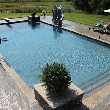 Paris, TN Custom Gunite with Fountains