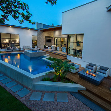 Patio Pool Paridise