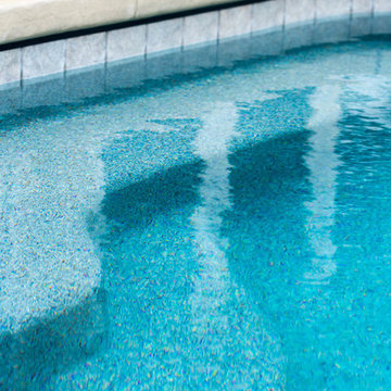 Pebble Bottom Pool - StoneScape Tropic Blue with Blue Glass