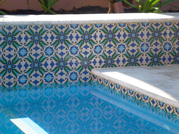 Mediterraneo Piscina by Decorative Pool Tiles