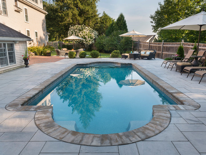 Poolhouse - Eclectic Pool