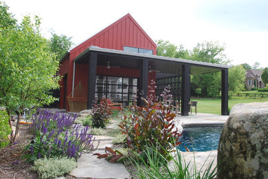 Example of a trendy pool design in Nashville