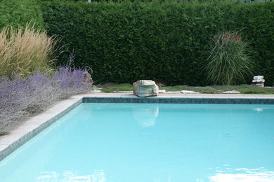 Inspiration for a timeless pool remodel in Montreal