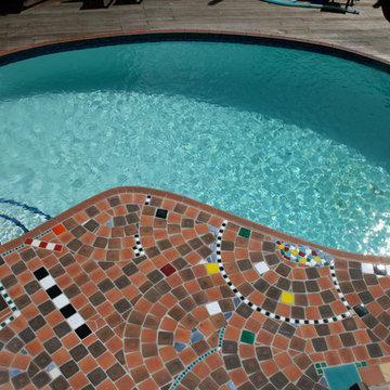 Pool pavement inspired by Friedensreich Hundertwasser