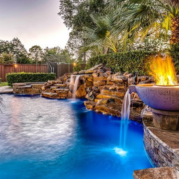 Pool, Spa, Outdoor Living