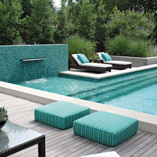 pool water features