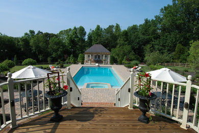 Example of a classic pool design in Richmond