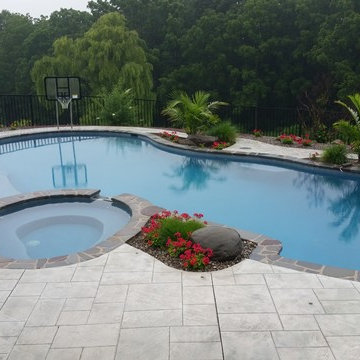 Custom Pool with spa & diving board