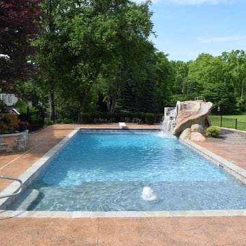 Rectilinear Relaxation Backyard Swimming Pool {HOR}