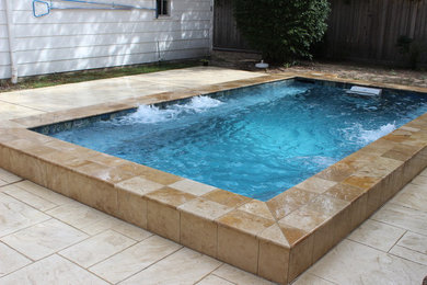 Pool - contemporary pool idea in Houston