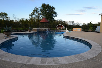 Residential In-ground Pool with Sundeck and Spa