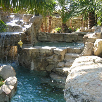 Rock Pool with Lazy River - Tropical Garden Style
