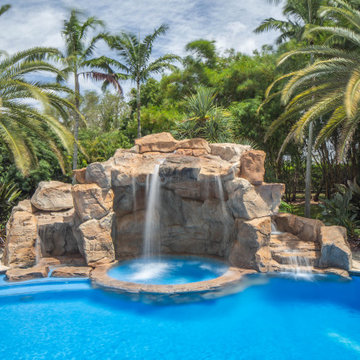 Rock Themed Swimming Pool & Spa in Davie, Florida!