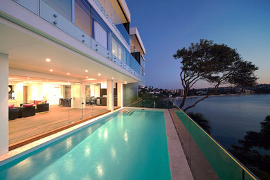 Contemporary swimming pool in Sydney.