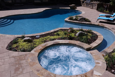Example of a trendy pool design in Atlanta