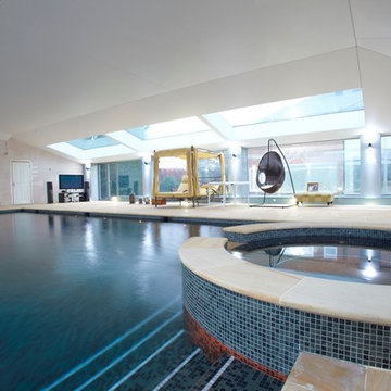 Spa and swimming pool with unique lighting