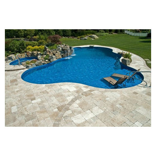 Spa Privacy - Traditional - Pool - New York - by Best Hot Tubs 