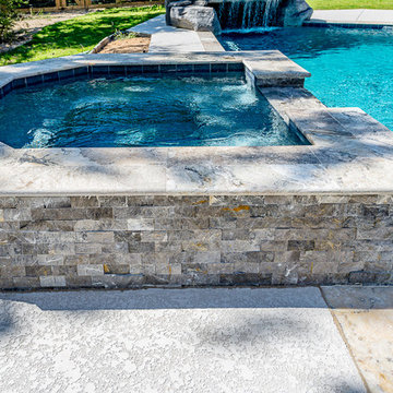 Spa with Travertine Coping