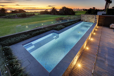 Inspiration for a modern swimming pool in Melbourne.