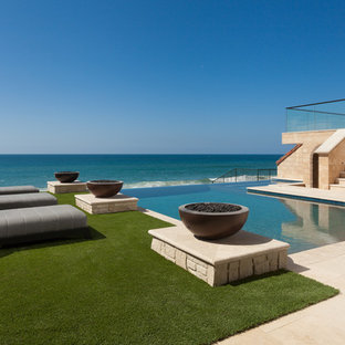 Tuscan pool photo in Orange County