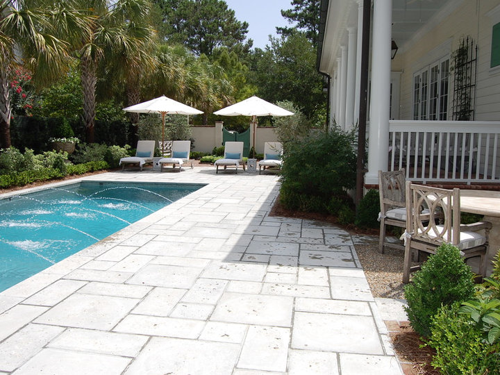Poolhouse - Transitional Pool