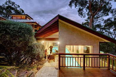 This is an example of a contemporary swimming pool in Adelaide.