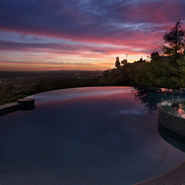 Sunset Infinity Pool & Spa
