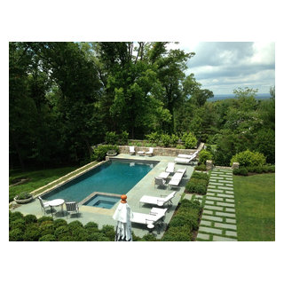 Tenafly Landscape - Traditional - Pool - St Louis - by Moynihan ...