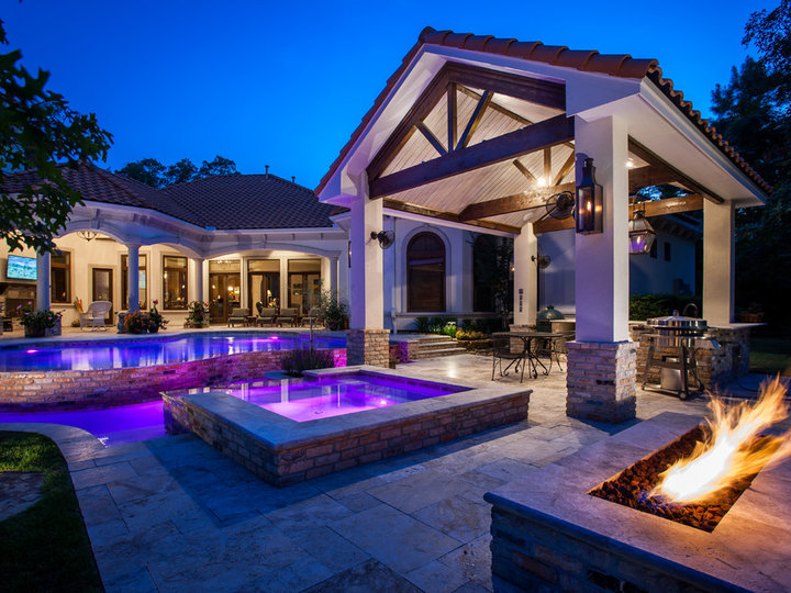 Poolhouse - Contemporary Pool