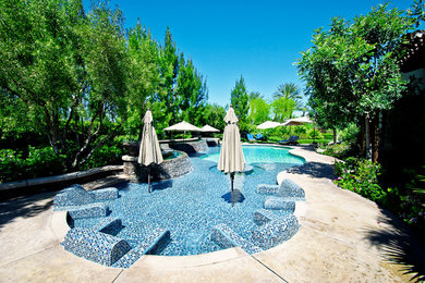 Inspiration for a transitional pool remodel in Los Angeles