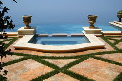 Example of a classic pool design in Orange County