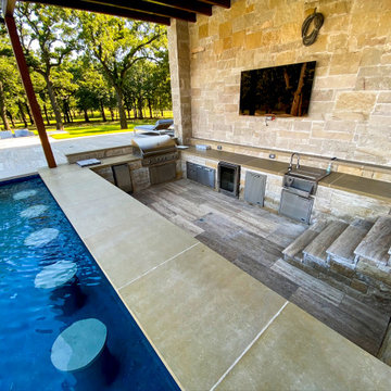 Transitional Pool With Swim Up Bar