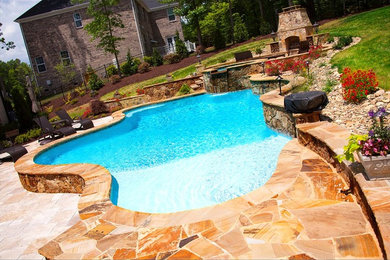 Elegant pool photo in Charlotte