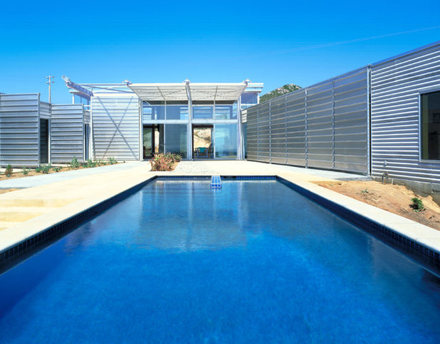 Industrial  Pools by Kevin Daly Architects