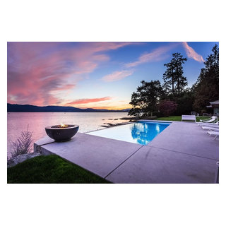 Infinity Edge Pool: What It Is and How You Can Get One - California Pools
