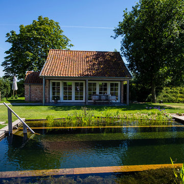 Watelle – Natural Pool in a Historic Garden
