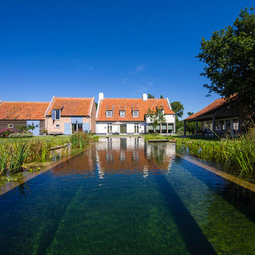 Watelle – Natural Pool in a Historic Garden