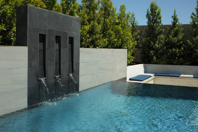 Example of a trendy pool design in Orange County