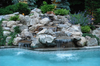 Pool - large craftsman pool idea in Bridgeport