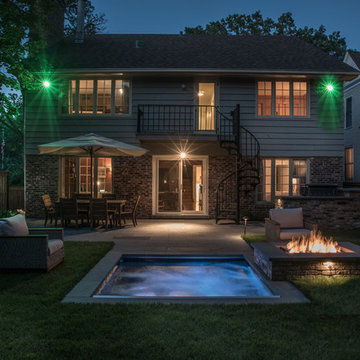 Winnetka, IL Hot Tub with Automatic Cover and Fire Pit