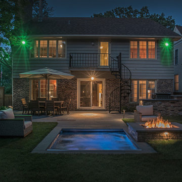 Winnetka, IL Hot Tub with Automatic Cover and Fire Pit