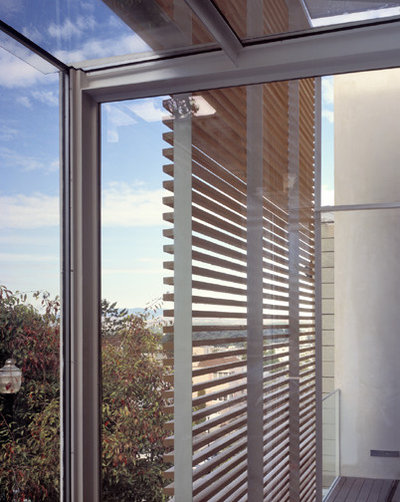 Contemporary Porch by Fougeron Architecture FAIA