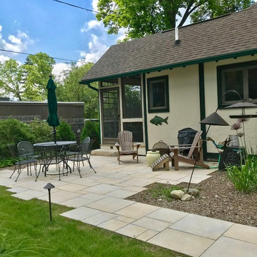 3 Season Screened Porch Addition / Ann Arbor: Highland Road