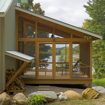 A Modern Lake House