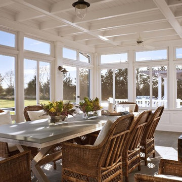 A Summer Cottage in the Hamptons